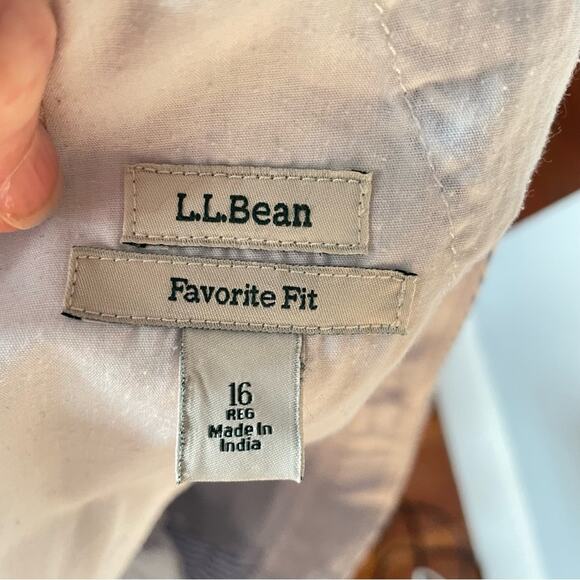 L.L. Bean Favorite Fit Blue/White Striped Nautical Women's Bermuda Shorts sz 16 - Picture 3 of 5